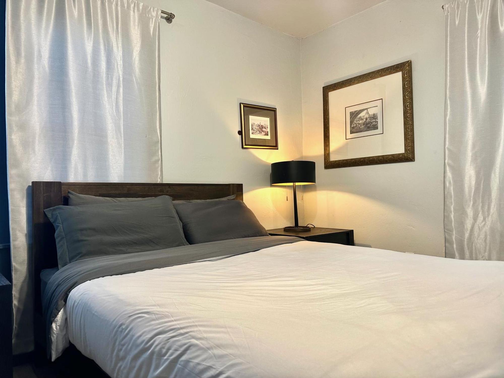Cozy Winter Getaway With Garden 20-A Villa Oklahoma City Bagian luar foto
