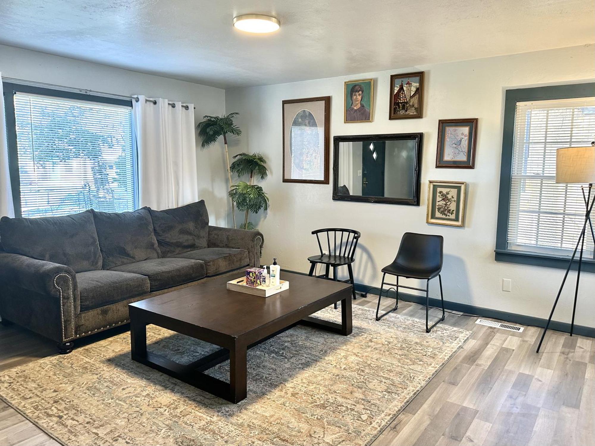 Cozy Winter Getaway With Garden 20-A Villa Oklahoma City Bagian luar foto